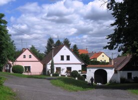 Malebná je i sama ves