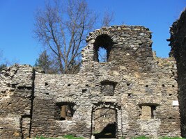 Stával tu hrad s dunivým názvem Buben