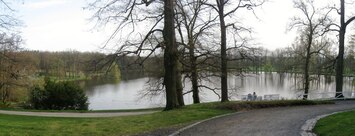 Je podvečer a tak rychle dolů k rybníku