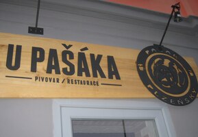 Dnešní večer trávíme v této pivnici