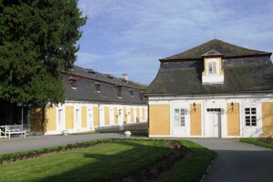 Tady je zámecká restaurace,