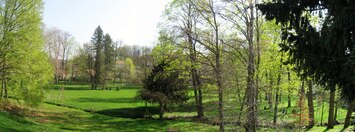 jehož park je právě v rekonstrukci