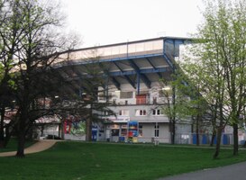 a kolem stadionu fotbalové Viktorie Plzeň
