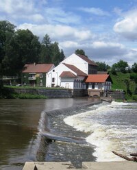 zde s jezem v popředí