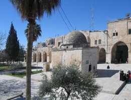 Kolem dokola jsou islámské školy - medresy