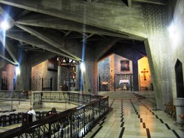 Zrovna tu byla pobožnost