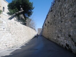 Opět na denním světle mezi hradbami města