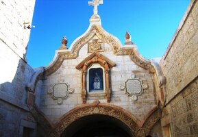 A toto už je vchod do Mléčné jeskyně,