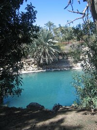 ale voda  v něm byla průzračná s teplá