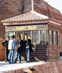 a další s místní policií