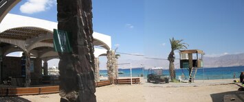 Tohle je Korálová pláž u Oceánografického muzea