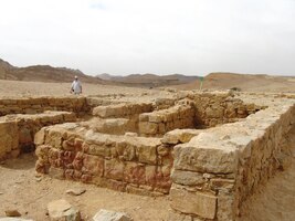 El Saharonim - ruiny karavanserailu