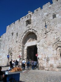 Ten je ale už za hradbami Starého města