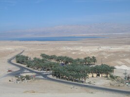 Mrtvé moře pamatuje ovšem ještě více,