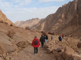 Sestupujeme ke klášteru sv.Kateřiny