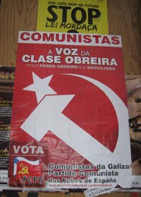 a tady srp s kladivem