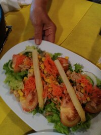 Ensalada Mixta. Tu nám ale nabídli až v restauraci