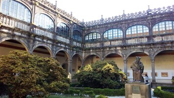 jsme vešli do klaustra koleje