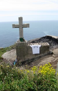 Kříž nad oceánem je i mementem,