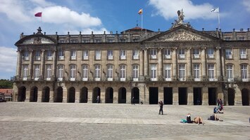 až na nádvoří Obradorio