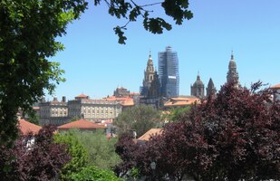 a pak se na katedrálu jdeme podívat