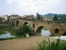 poutnický most přes řeku Arga, starý 1000 let!