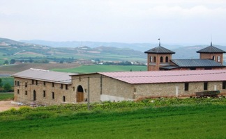 A tady? Bezejmenný klášter vprostřed polí