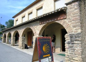 Jsme v městečku Puente la Reina u poutnické ubytovny