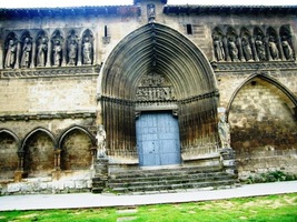 se už objevily první stavby starobylého města Estella -