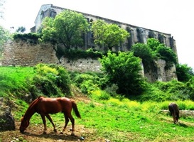 zanedbaný kostel a klášter Santo Sepulcro