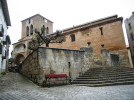 Toto je Cirauqui - starobylé městečko ve strmém svahu