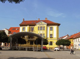 PÁ 5.í. - Ráno se probouzíme v Novém Městě nad Váhem