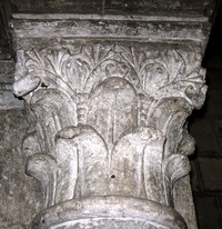 a nesou filigránskou výzdobu