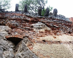 Aha, spadl sem shora