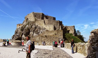 na jeho horní část