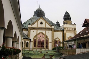 Okázalost další církevní stavby nás šokovala