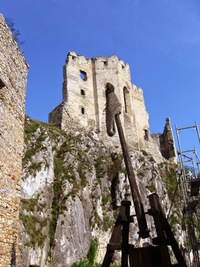 Narazíte zde na obrovské praky,