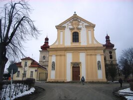 a na vršku: klášterní kostel