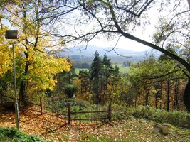 odtud jsou krásné výhledy do Podještědí