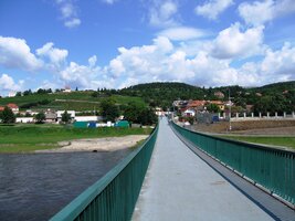 a trojská lávka vydržela