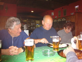 a člověk proto rychle vyhládl