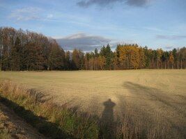 a stíny se prodlužovaly