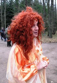 Zavíráni brdských lesů za účasti místních krasavic