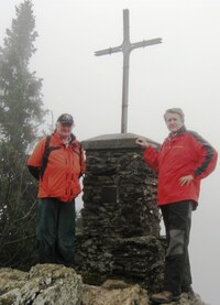Nepřevažující výhledy z vrcholu Falkensteinu