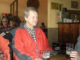 a popili v "hasičárně" (Libor byl spokojen),