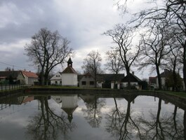 Už skoro zimní elegie ve vsi Štíty,