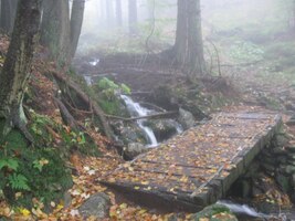Přechod přes chatrnou lávku (Krüppelbrücke)