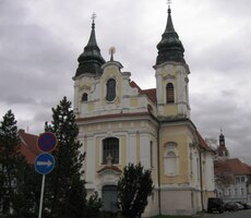 Jsme u chrámu v Rožmitále pod Třemšínem