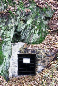 a štola bývalého dolu