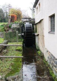 Mnohde však vykonává užitečnou práci!